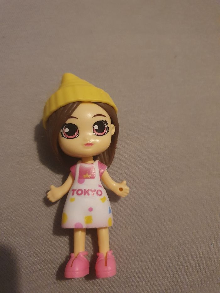 Lot de mini poupées + accessoires - photo numéro 3
