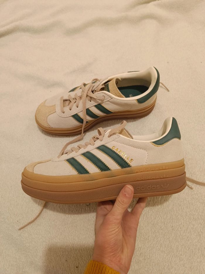 Adidas gazelle bold beige 37 - photo numéro 2