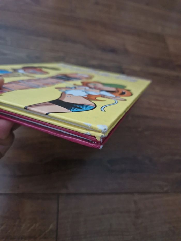 Lot de 2 bandes dessinées Les nombrils - photo numéro 6