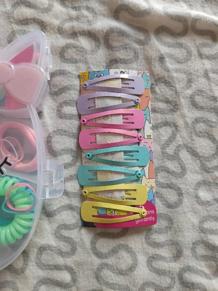 Gros lot d'élastiques et barrettes - photo numéro 3