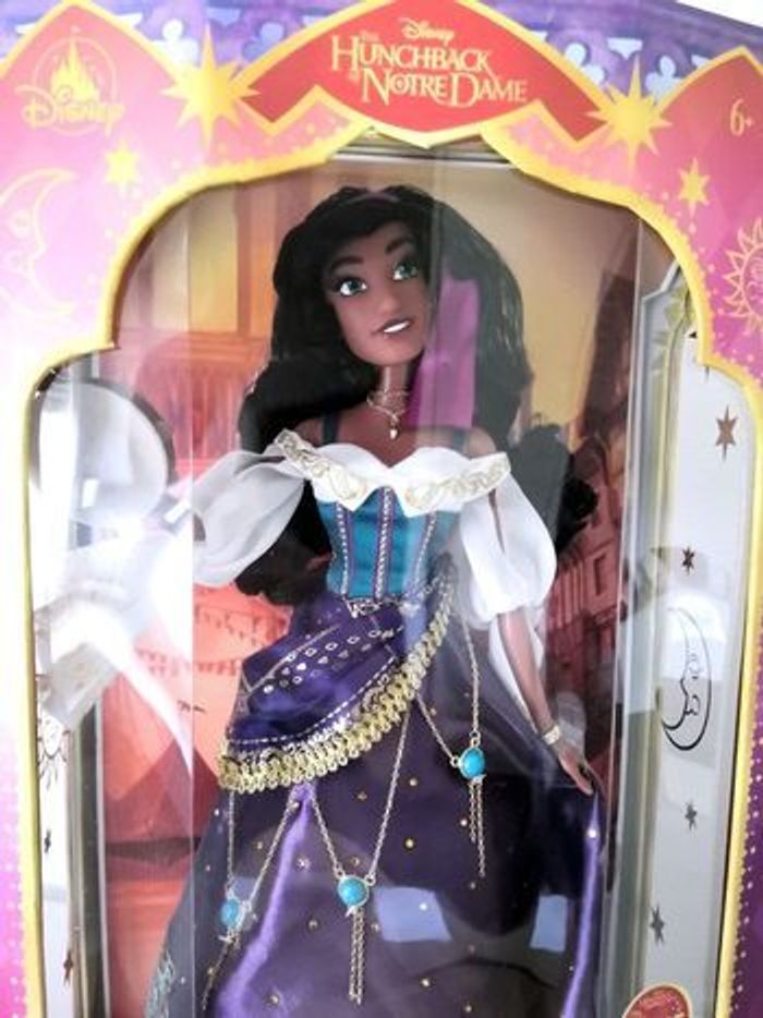 Poupée édition limitée Esmeralda  Disney NEUVE - photo numéro 3
