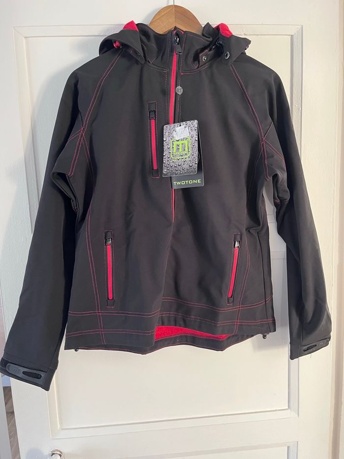 Veste imperméable respirante Macseis.