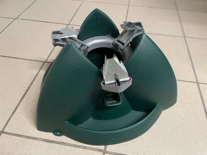 Pied sapin avec réservoir eau - photo numéro 2