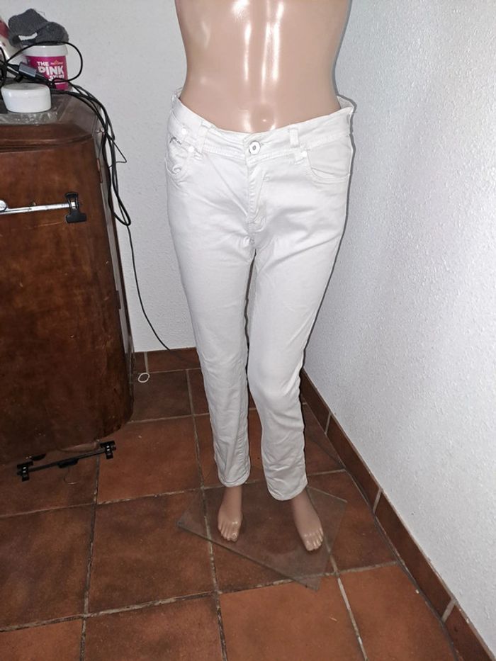 Jean femme taille 38