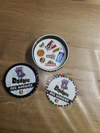 Jeu de cartes Dobble Des Marques des éditions Asmodée
