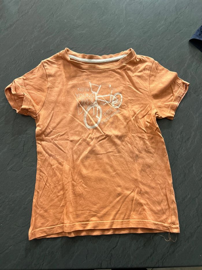 Lot tee shirt 5 ans - photo numéro 2