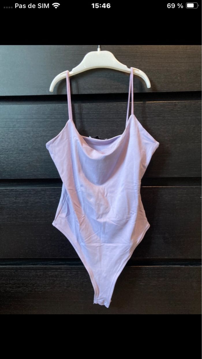 Body fines bretelles Zara lilas taille S - photo numéro 1