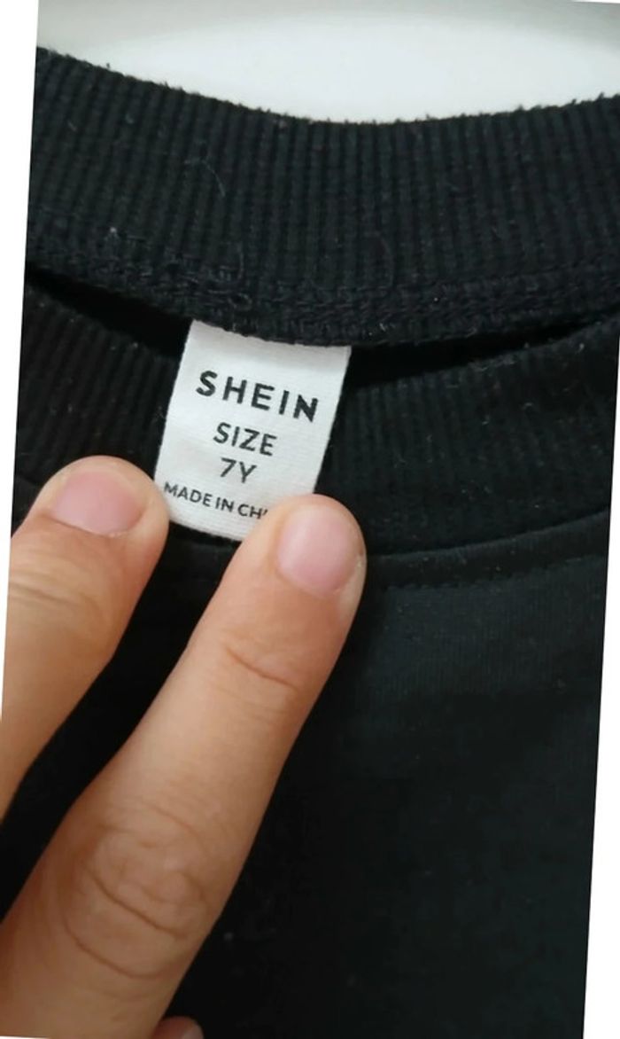 Sweat shein 7ans - photo numéro 2