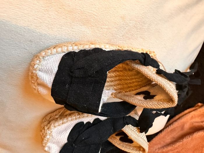 Espadrilles neuves taille 18 - photo numéro 3