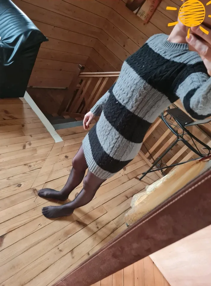 ● Taille S ● Robe pull Neuve