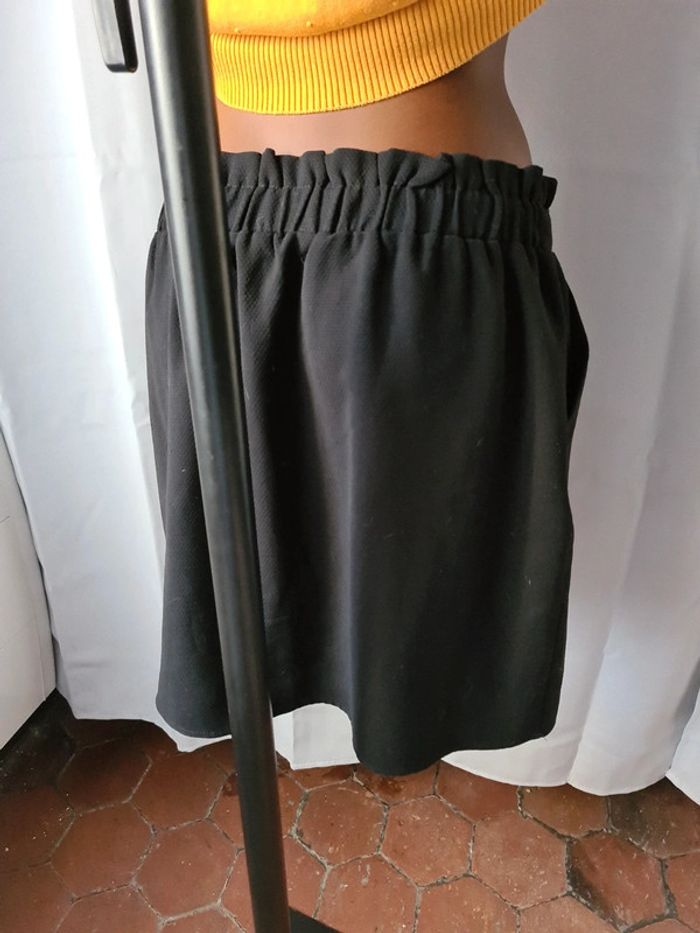 Jupe courte avec ceinture - photo numéro 3