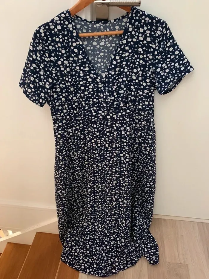 Robe grossesse allaitement shein t.M parfait état marine fleurie