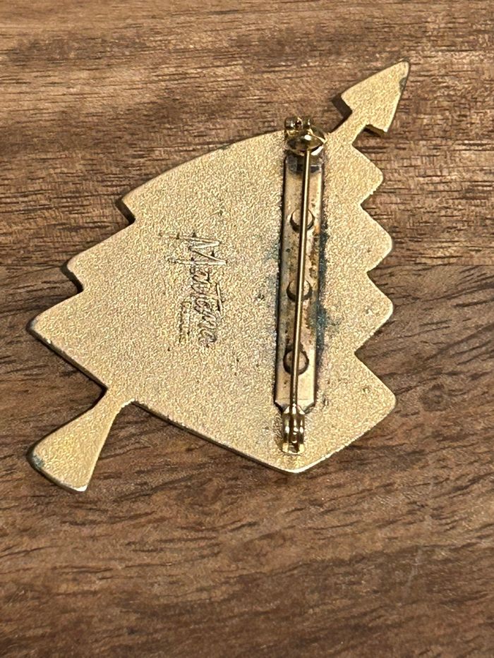 Broche - photo numéro 2