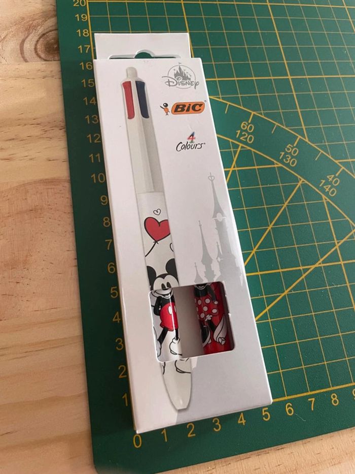Duo Stylos BIC 4 Couleurs Disney Parks - Mickey & Minnie - Édition Limitée ! - photo numéro 3