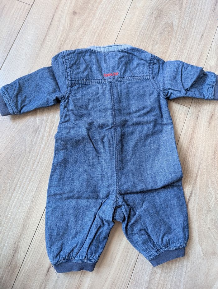 Petite tenue combi en jean souple - photo numéro 2