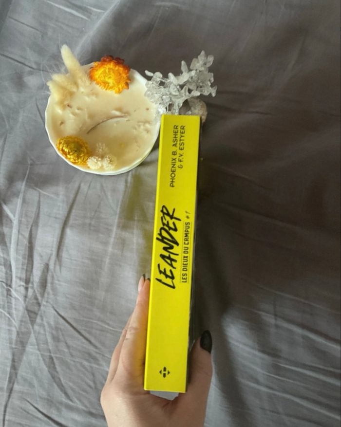 Livre Leander « Dieux du Campus » Tome 1 - photo numéro 2