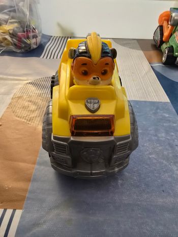 Vehicule et figurine pat patrouille Super Ruben