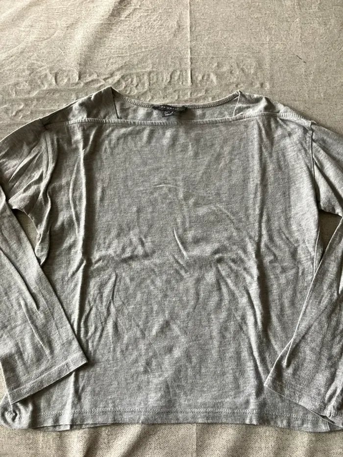 Tee-shirt manches longues col carré gris Primark – Taille S