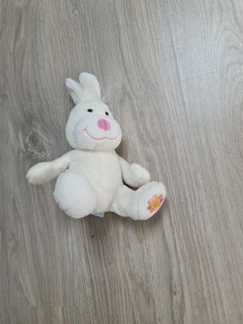 Peluche doudou Petit lapin blanc crème gipsy