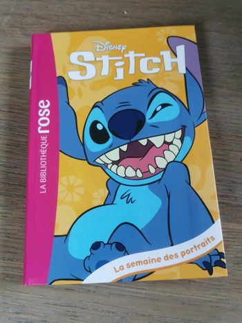 Disney Stitch bibliothèque rose 