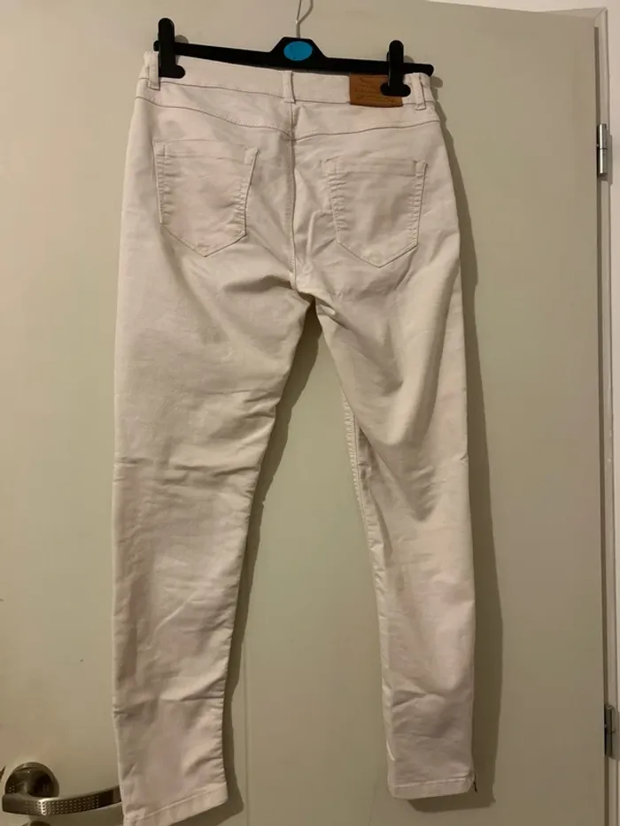Pantalon Zara taille 40 👖 - photo numéro 3