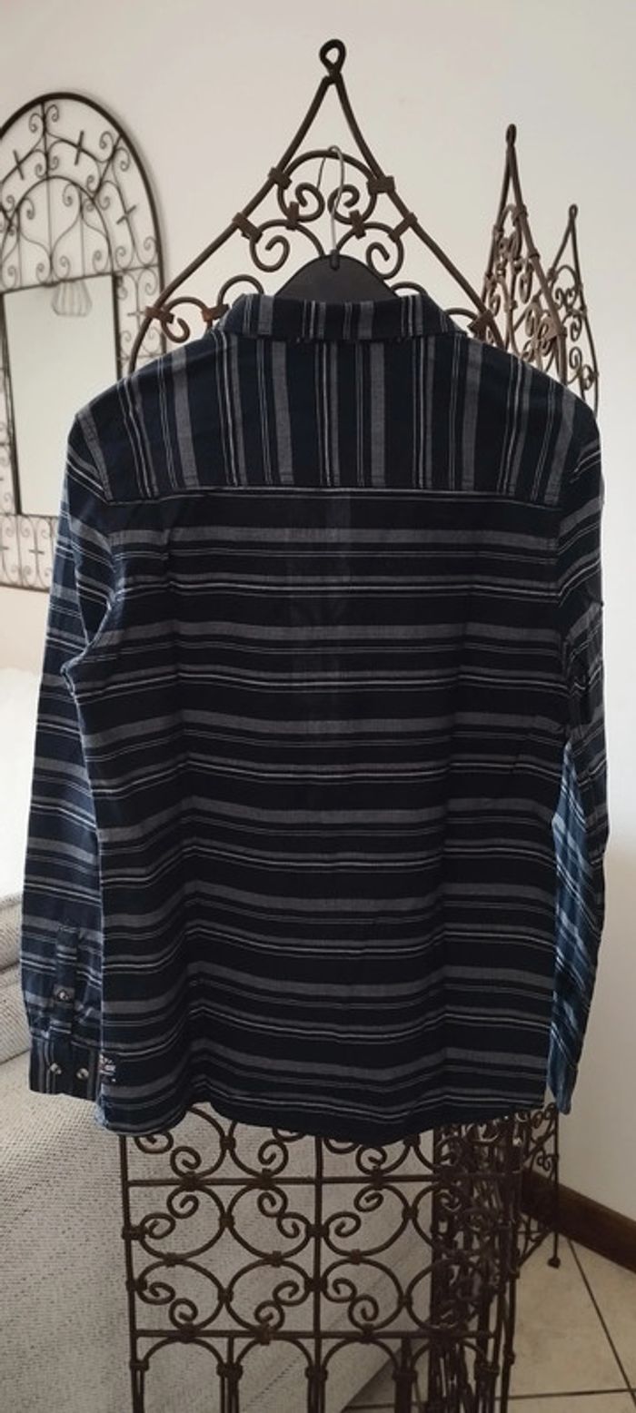 Chemise manches longues Creeks. Taille 16 ans. Neuve. - photo numéro 3