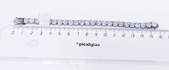 Magnifique bracelet riviere de diamants argent et zyrconiums