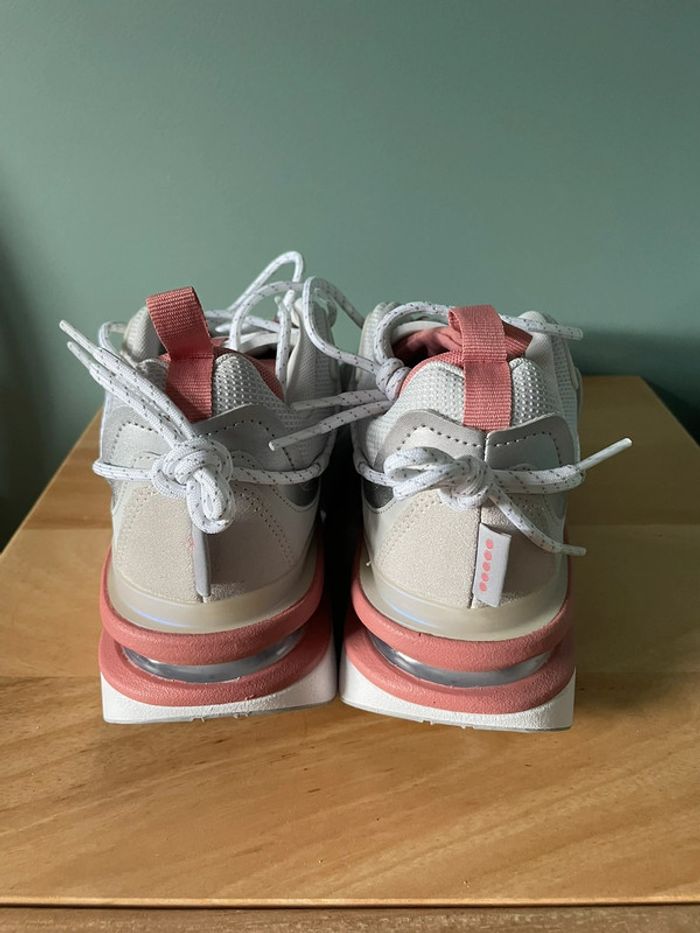 Nike air Max Furyosa rose taille 42 - photo numéro 4