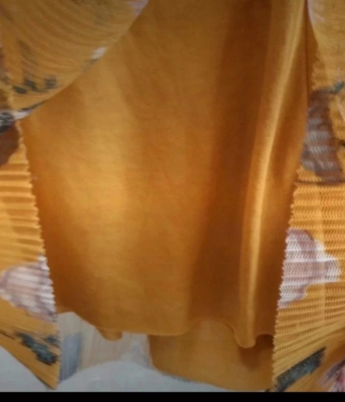 Short plissé fille  neuf Amisu - photo numéro 3