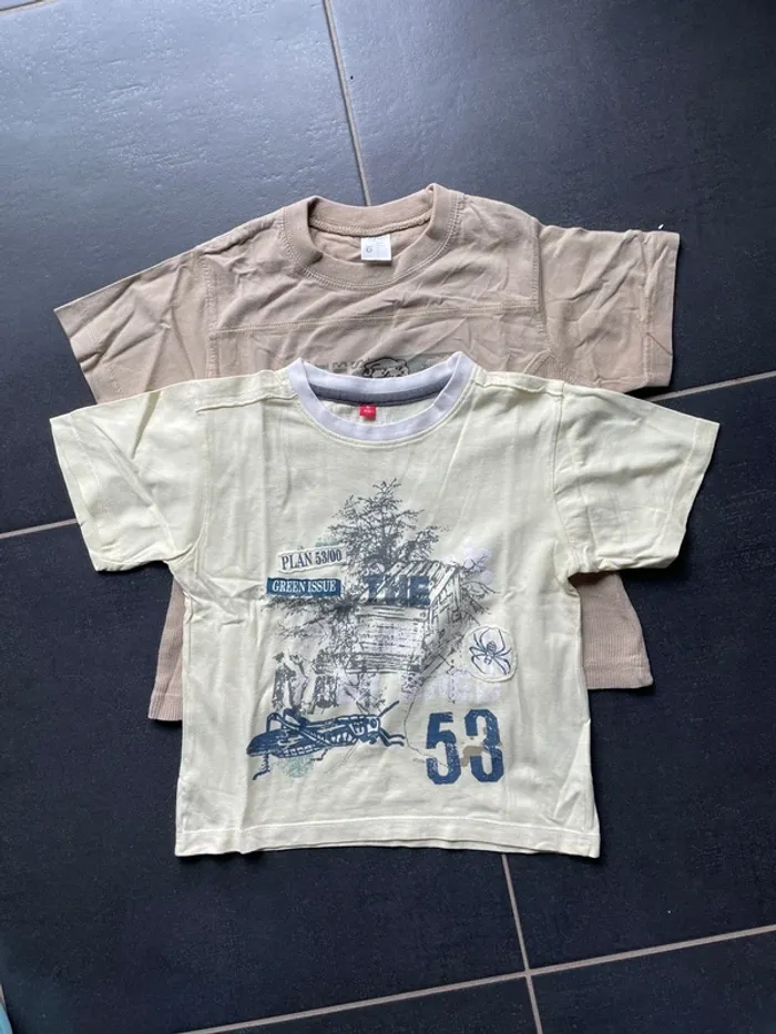 Lot 2 t shirts jaune et café