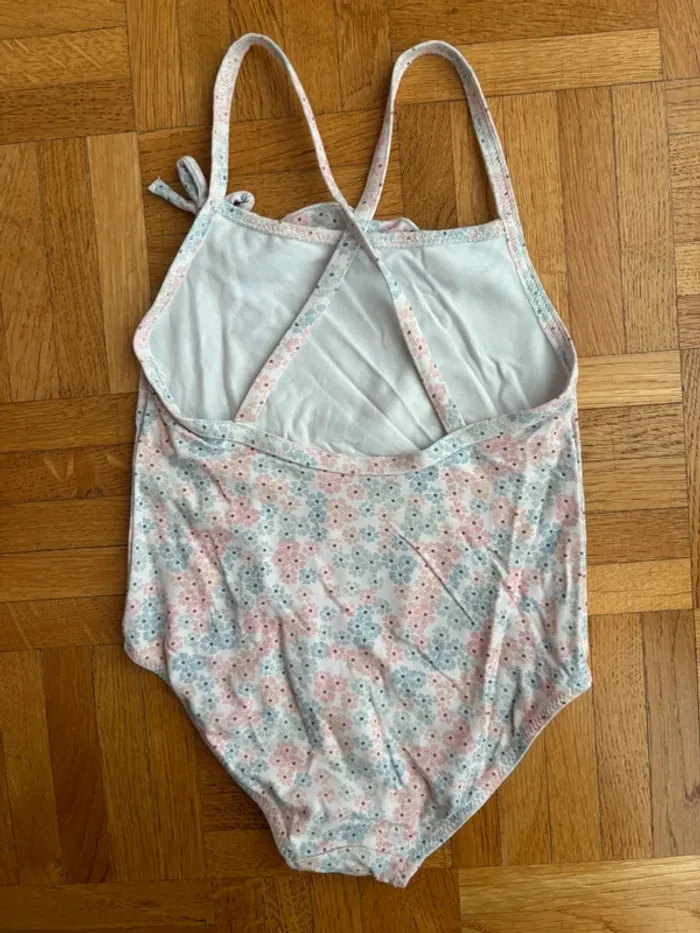 Maillot de bain Bout’chou 24 mois parfait état - photo numéro 6