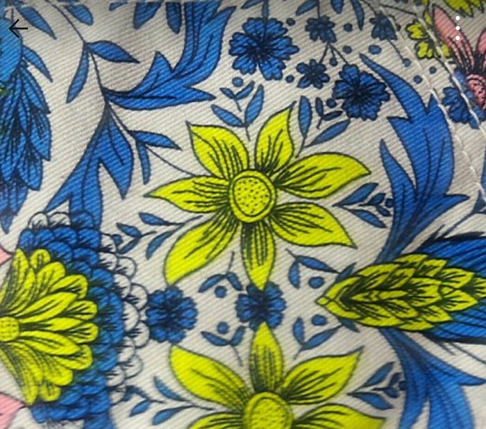 Très beau short fleuri - photo numéro 3