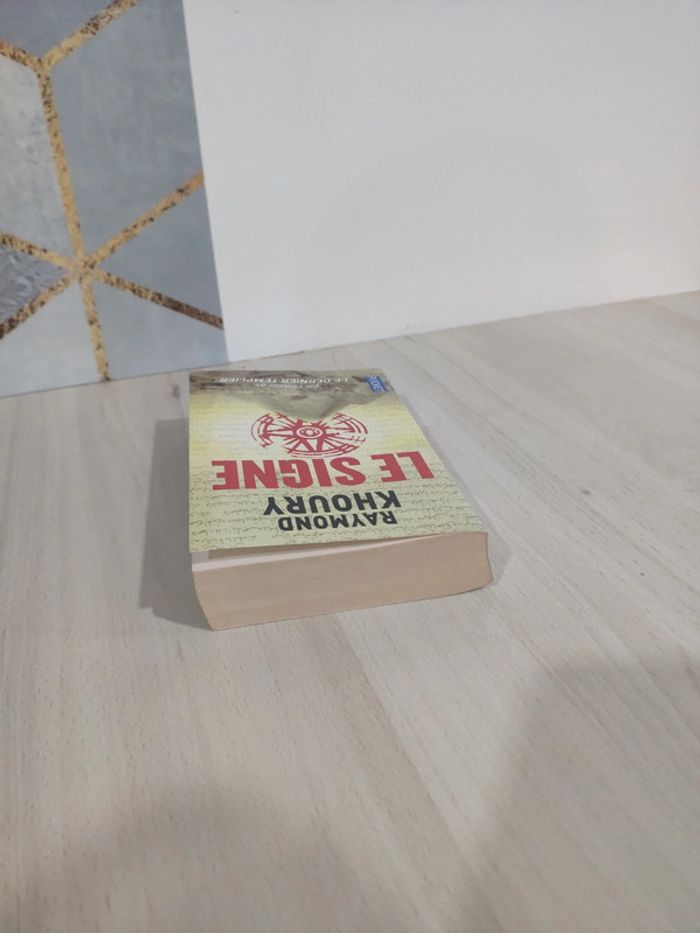 Livre poche le signe Khoury auteur dernier templier - photo numéro 4