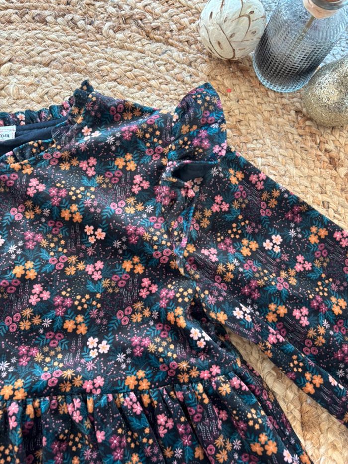 🌺Robe manche longue fleurie effet velours Taille 12ans/152cm🌺 - photo numéro 3