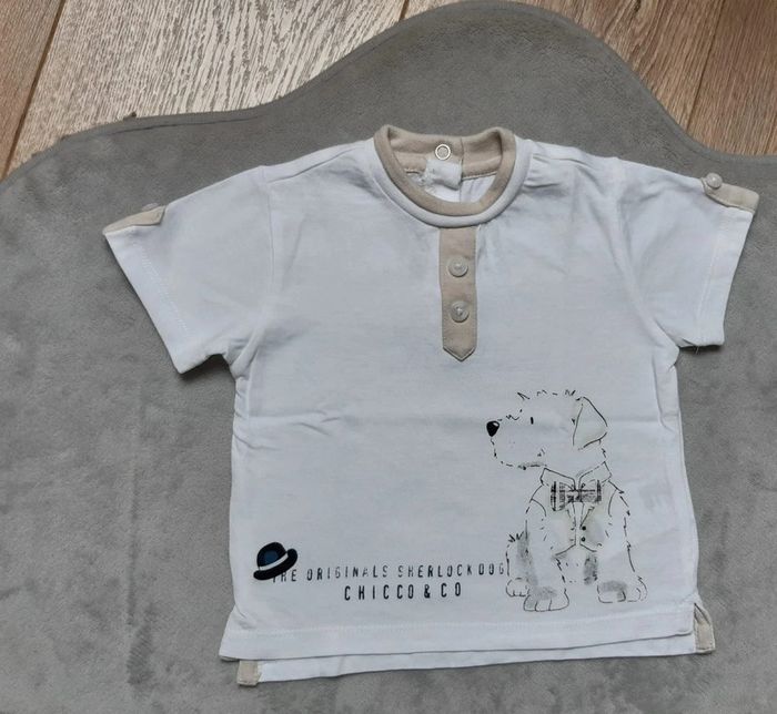 tee-shirt manches courtes "chicco" 9 mois neuf jamais porté