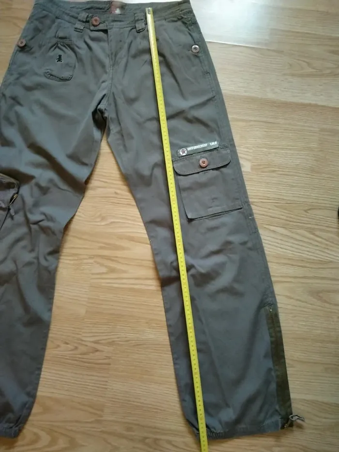 Pantalon gris. Femme. Lulu castagnette 
Taille 40 - photo numéro 13