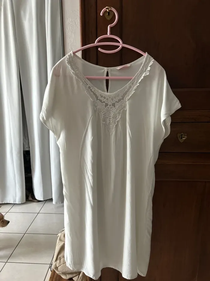 Robe blanche légère
