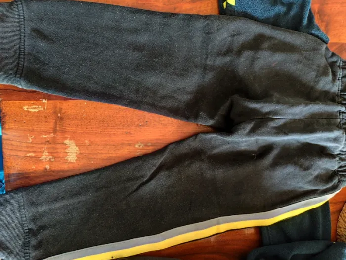 Lot bas de survêtement et sweat - photo numéro 13