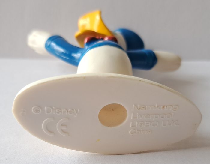 Figurine Disney Donald Duck mains en l'air - photo numéro 3