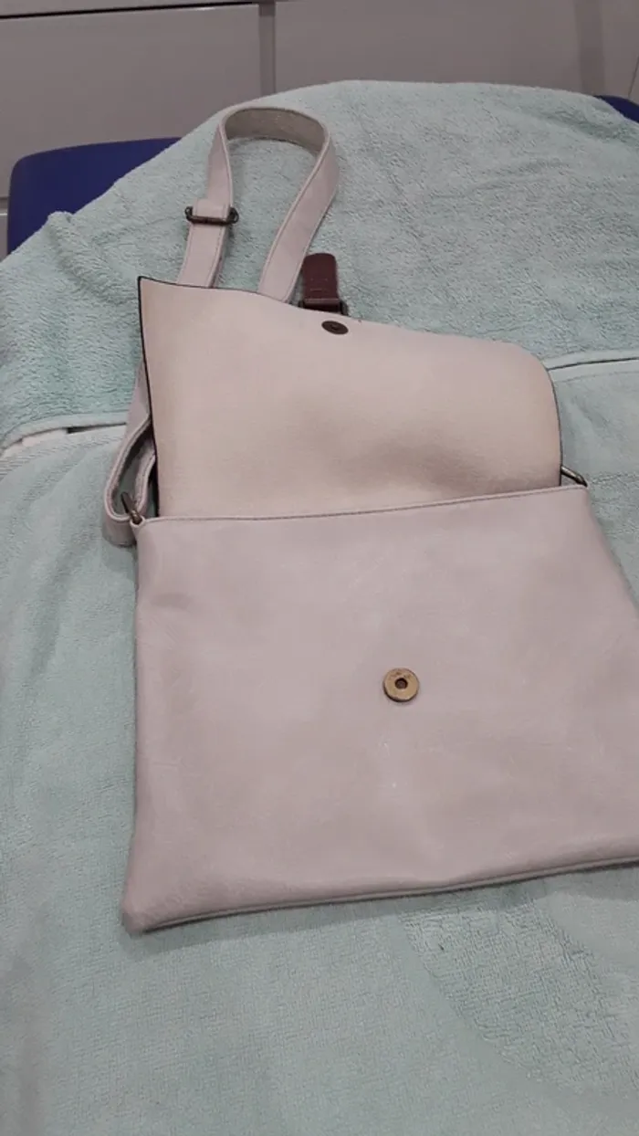 Sac bandoulière ecru très bon état - photo numéro 2