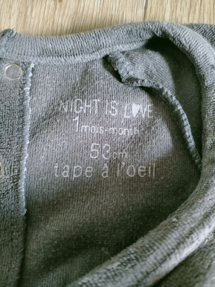 Pyjamas 1 mois - photo numéro 3