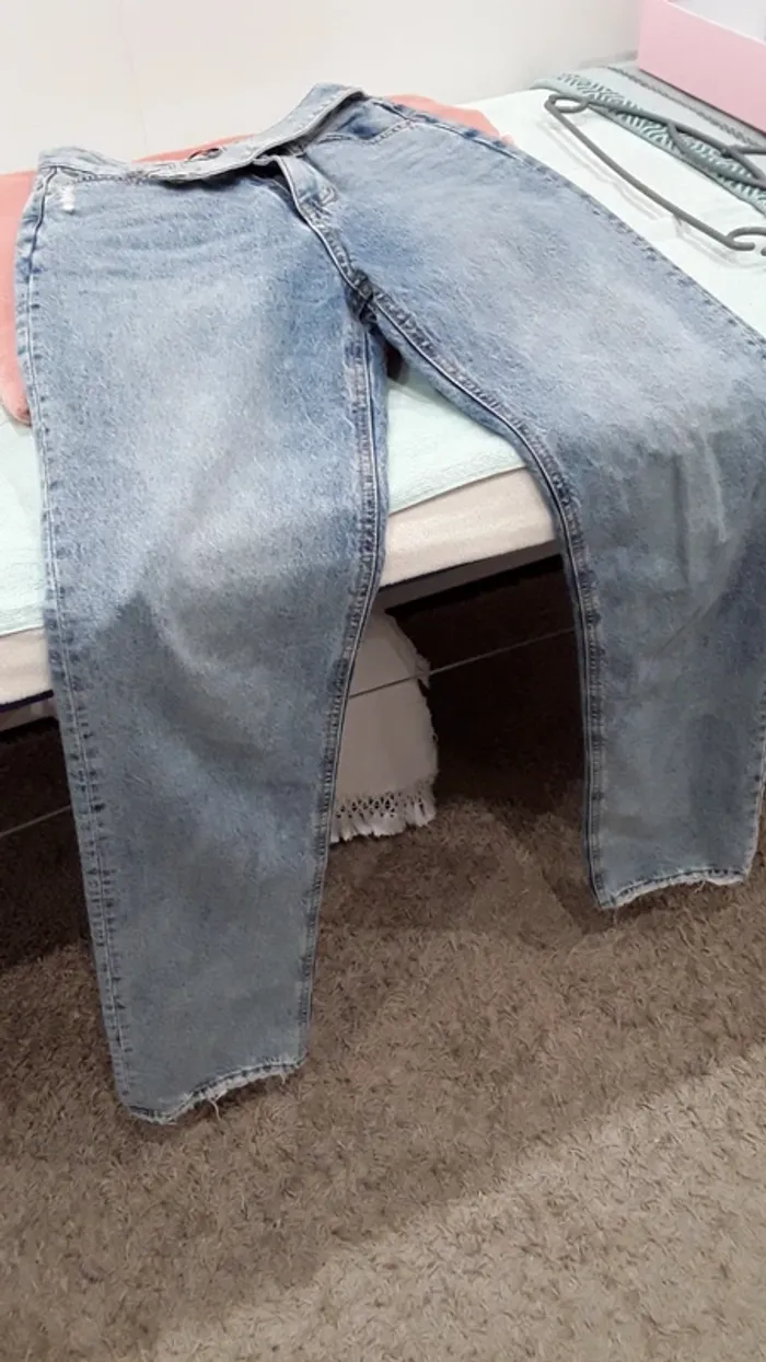 Jean's taille 34,coupe droite femme - photo numéro 2