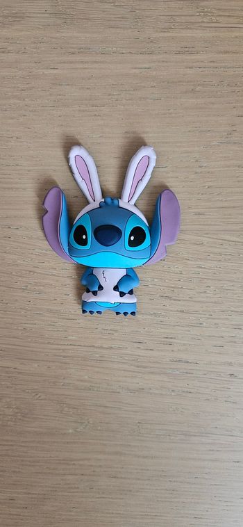 Magnet stitch lapin de Pâques neuf disney parc
