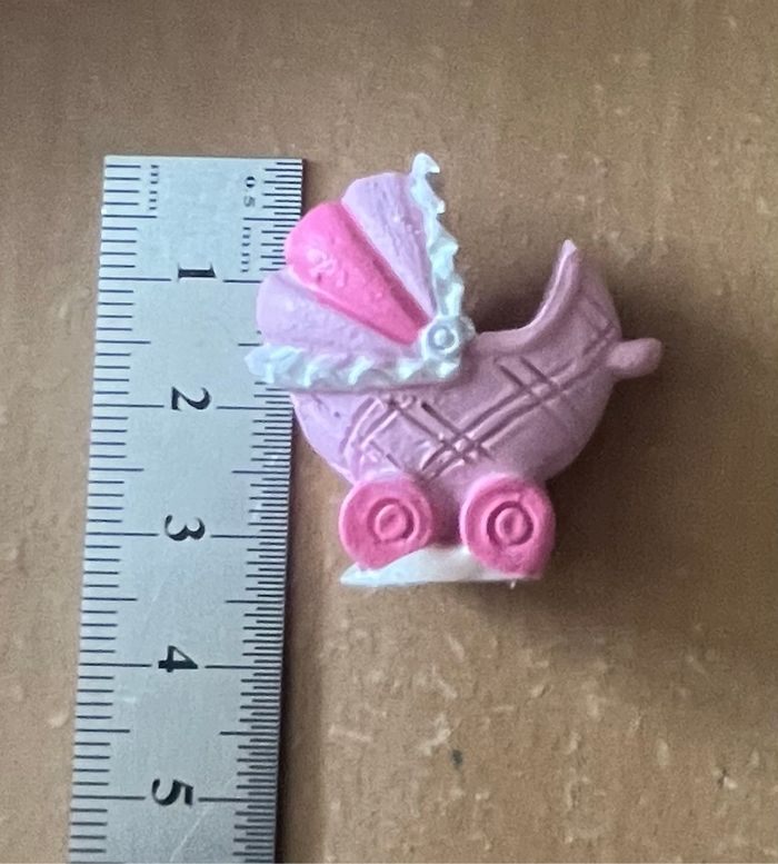 Petites figurines landau rose - photo numéro 5