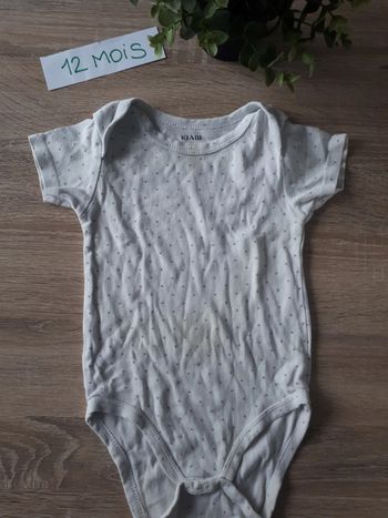 Body 12 mois