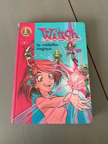 Livre Bibliothèque Rose Witch