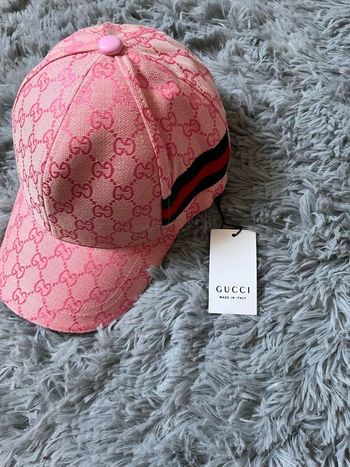 Casquette Gucci rose authentique 