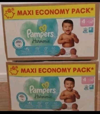 Lot de 2 cartons couches pampers maxi pack taille 4 harmonie