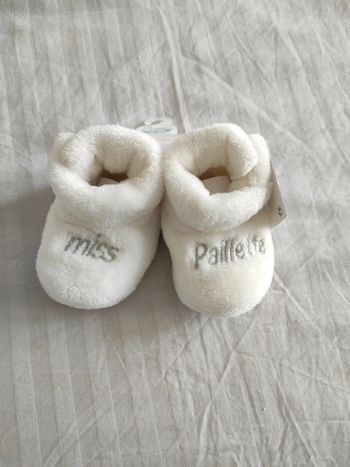 Chaussons neuf avec étiquette