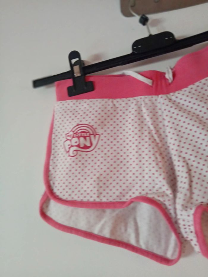 Short blanc à petits pois rose. 6 ans - photo numéro 2